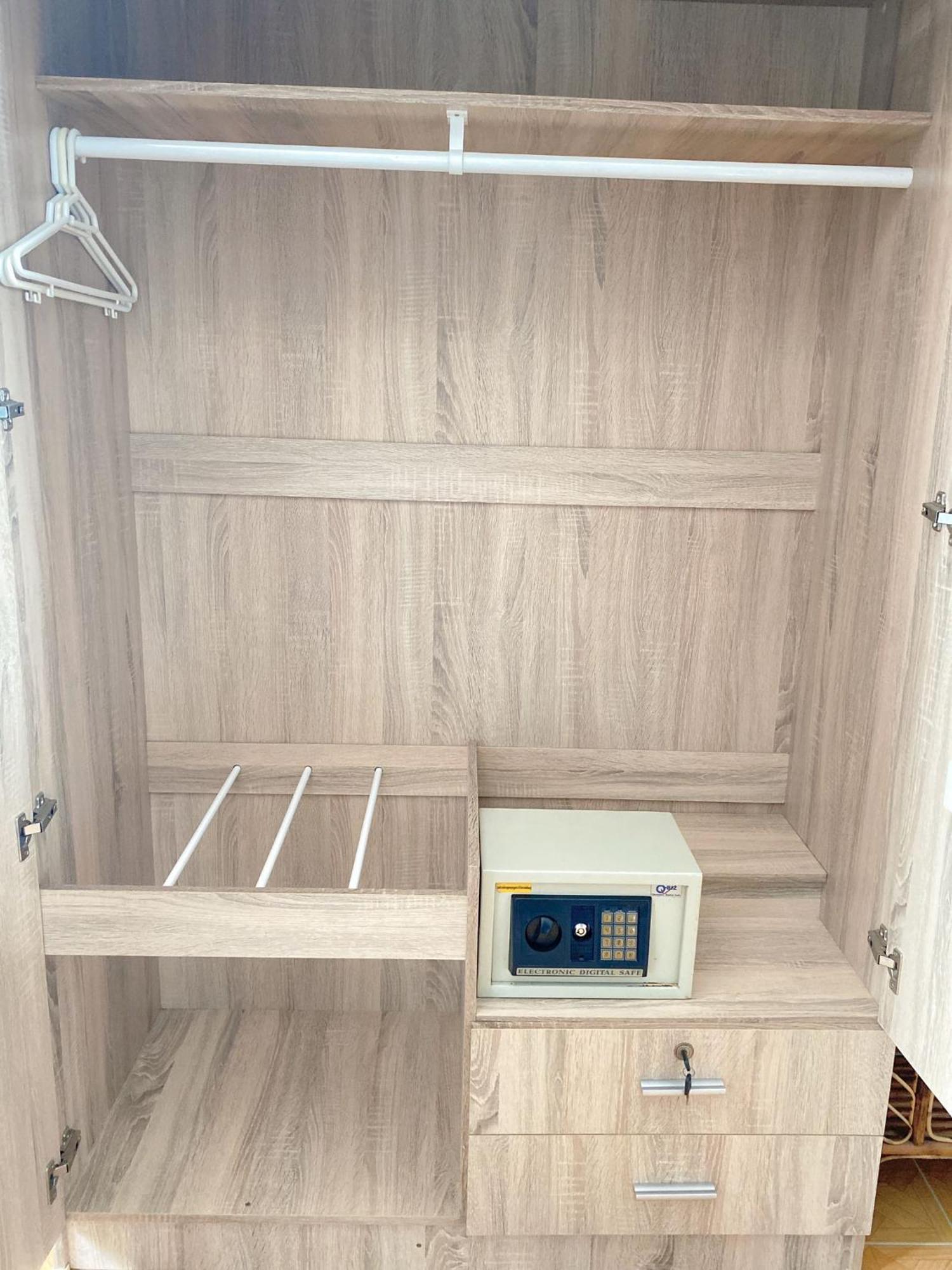 Karon 2 Vikings Guesthouse מראה חיצוני תמונה