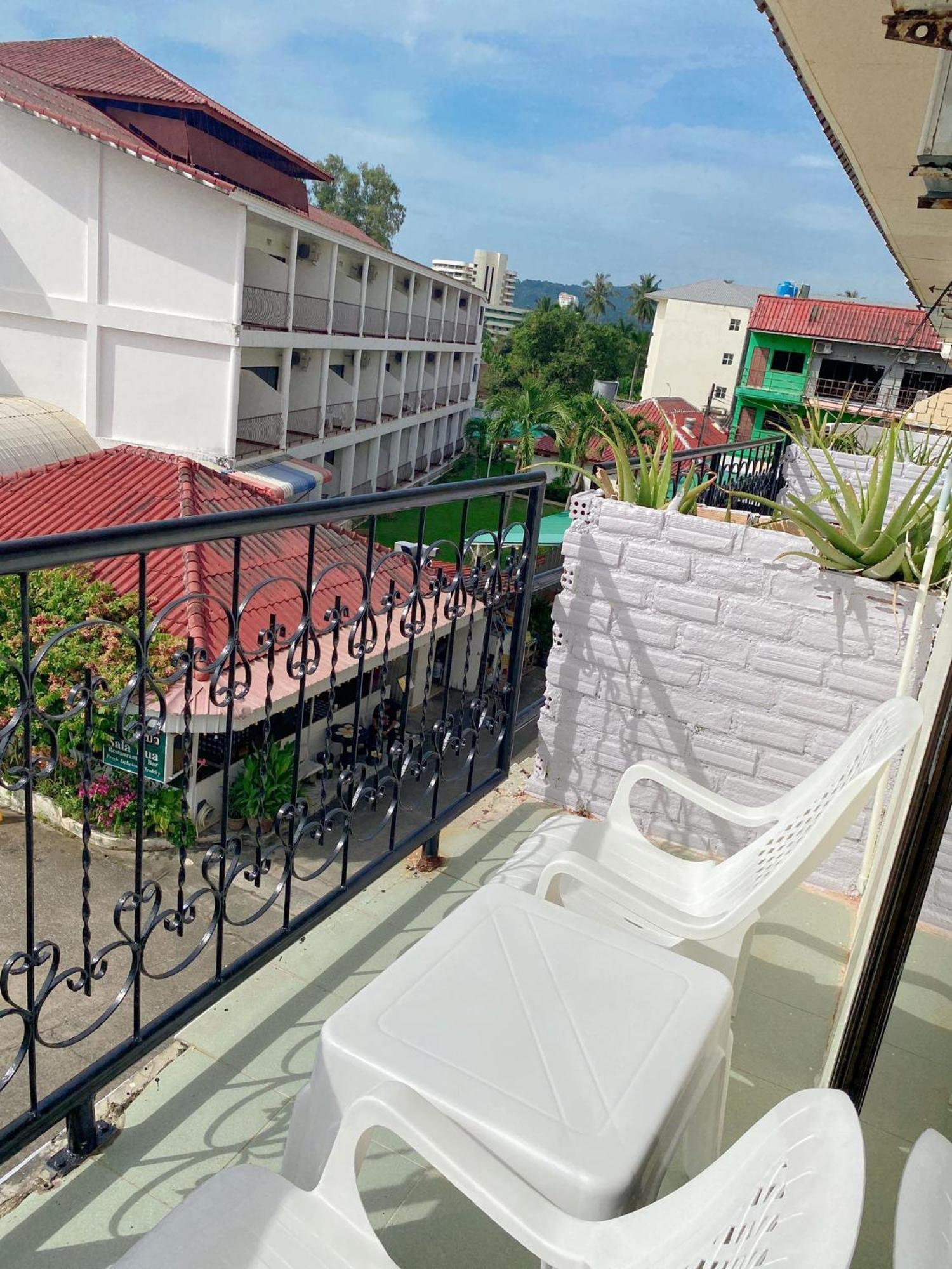Karon 2 Vikings Guesthouse מראה חיצוני תמונה